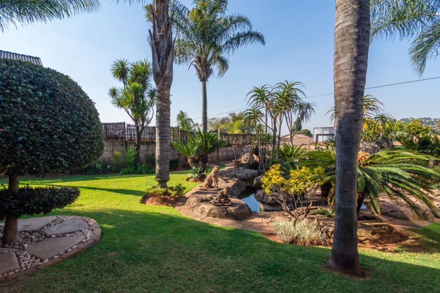 4 Bedroom Property for Sale in Rangeview Gauteng
