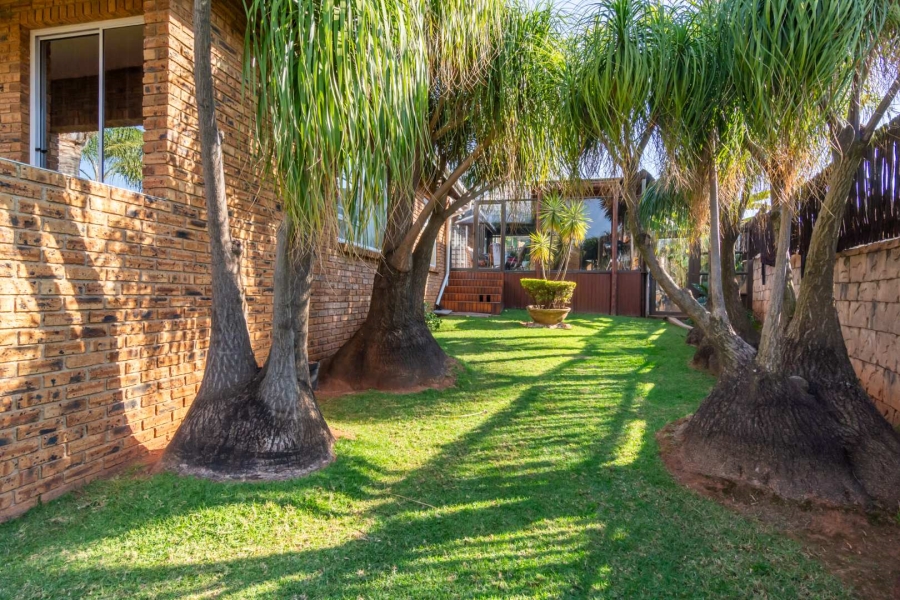 4 Bedroom Property for Sale in Rangeview Gauteng