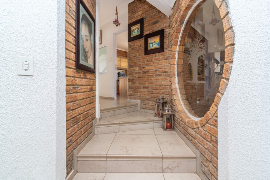 4 Bedroom Property for Sale in Rangeview Gauteng