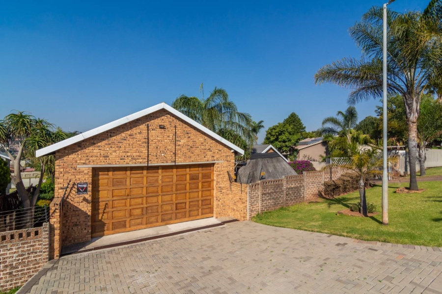 4 Bedroom Property for Sale in Rangeview Gauteng