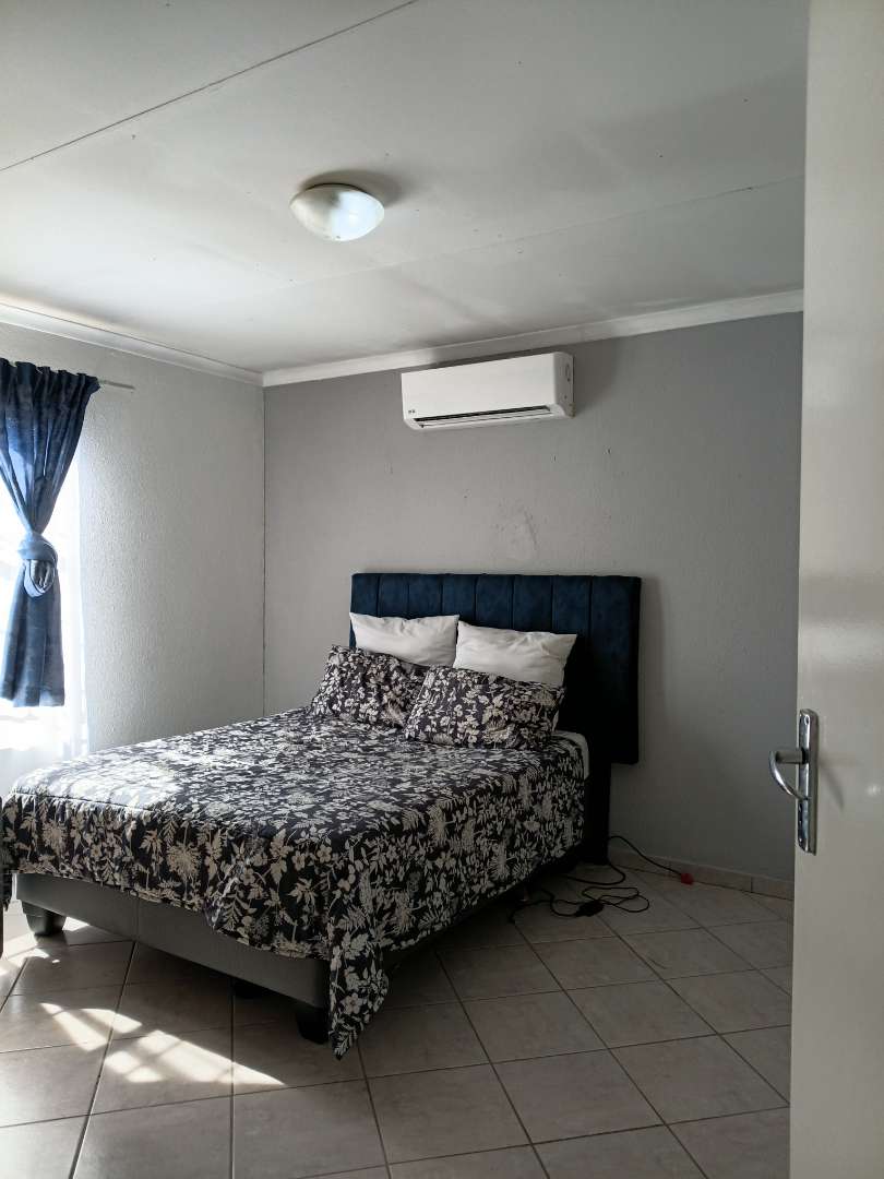 3 Bedroom Property for Sale in Andeon Gauteng