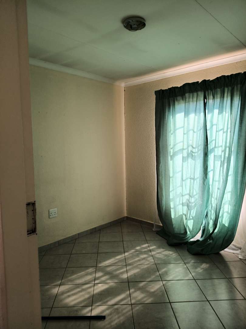3 Bedroom Property for Sale in Andeon Gauteng
