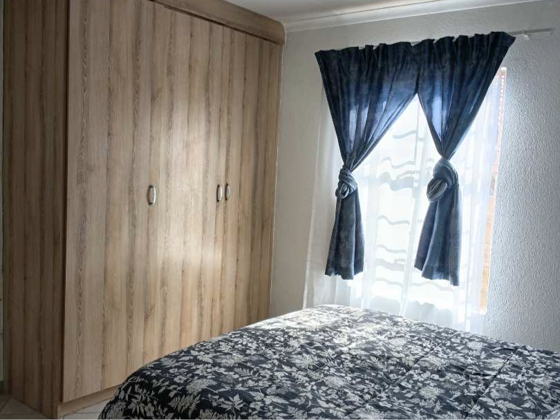 3 Bedroom Property for Sale in Andeon Gauteng