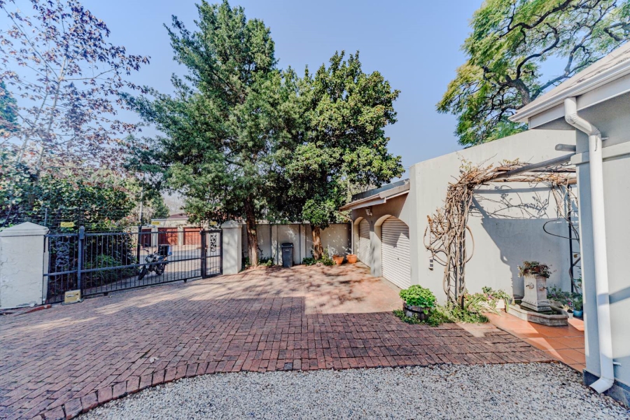 4 Bedroom Property for Sale in Rietondale Gauteng