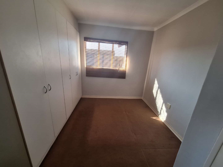 1 Bedroom Property for Sale in North Riding Gauteng