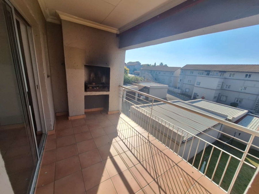 1 Bedroom Property for Sale in North Riding Gauteng
