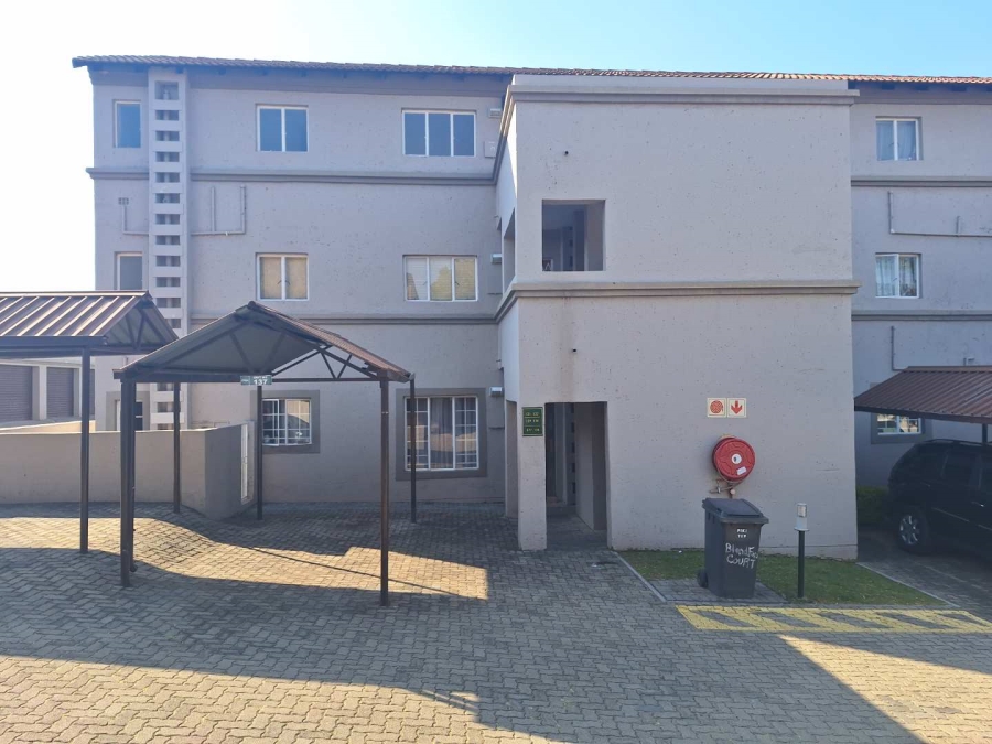 1 Bedroom Property for Sale in North Riding Gauteng