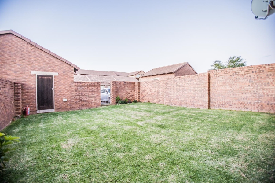 2 Bedroom Property for Sale in Mooikloof Ridge Gauteng