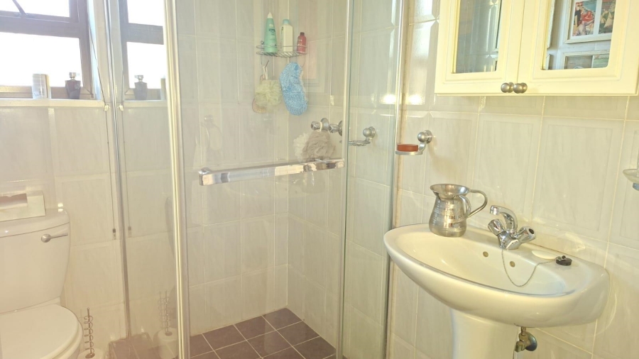 5 Bedroom Property for Sale in Sydenham Gauteng