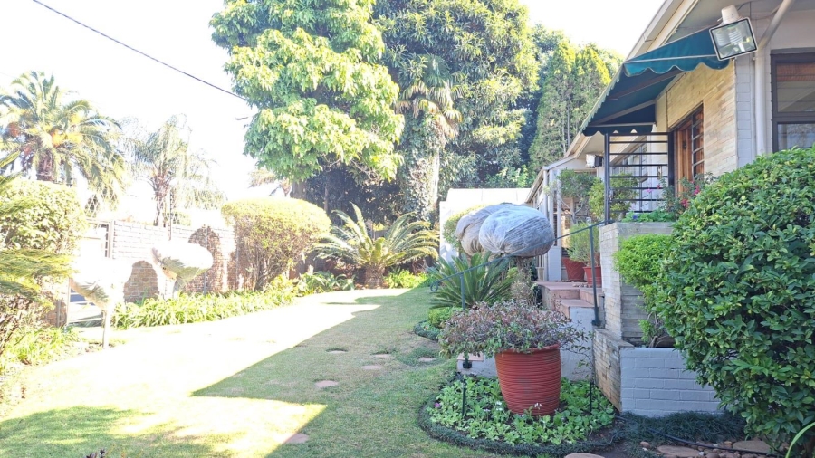 5 Bedroom Property for Sale in Sydenham Gauteng