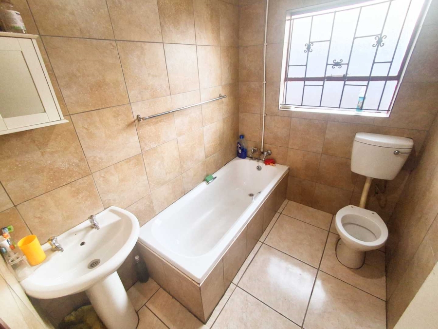 3 Bedroom Property for Sale in Olievenhoutbosch Gauteng