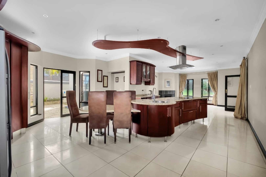 To Let 4 Bedroom Property for Rent in Dainfern Valley Gauteng