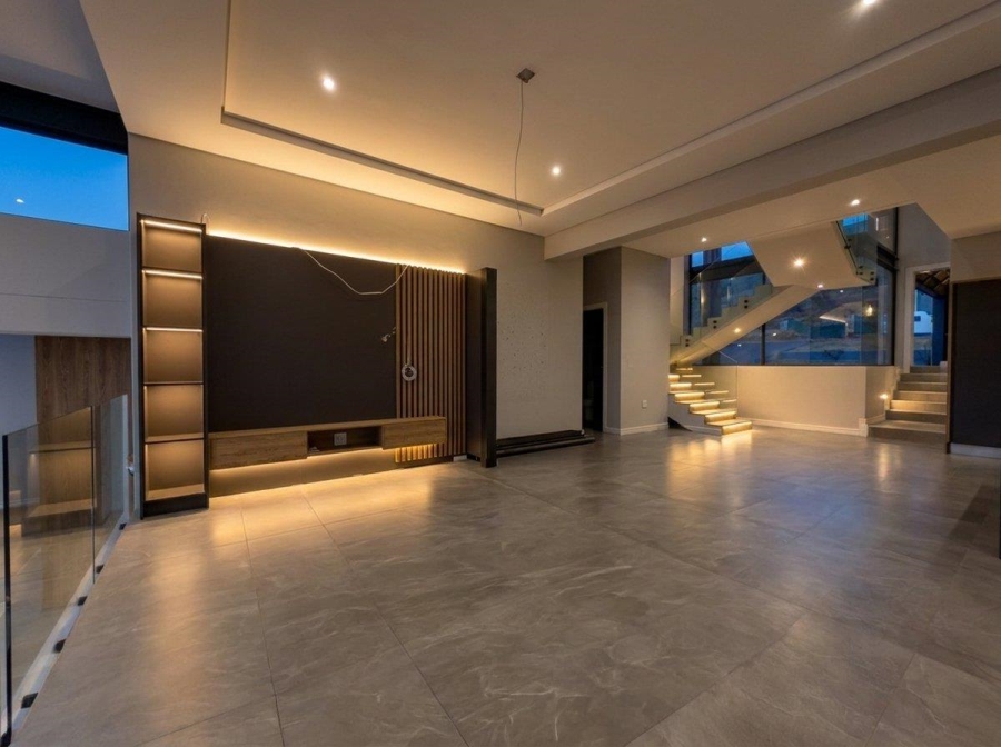 5 Bedroom Property for Sale in Eye of Africa Gauteng