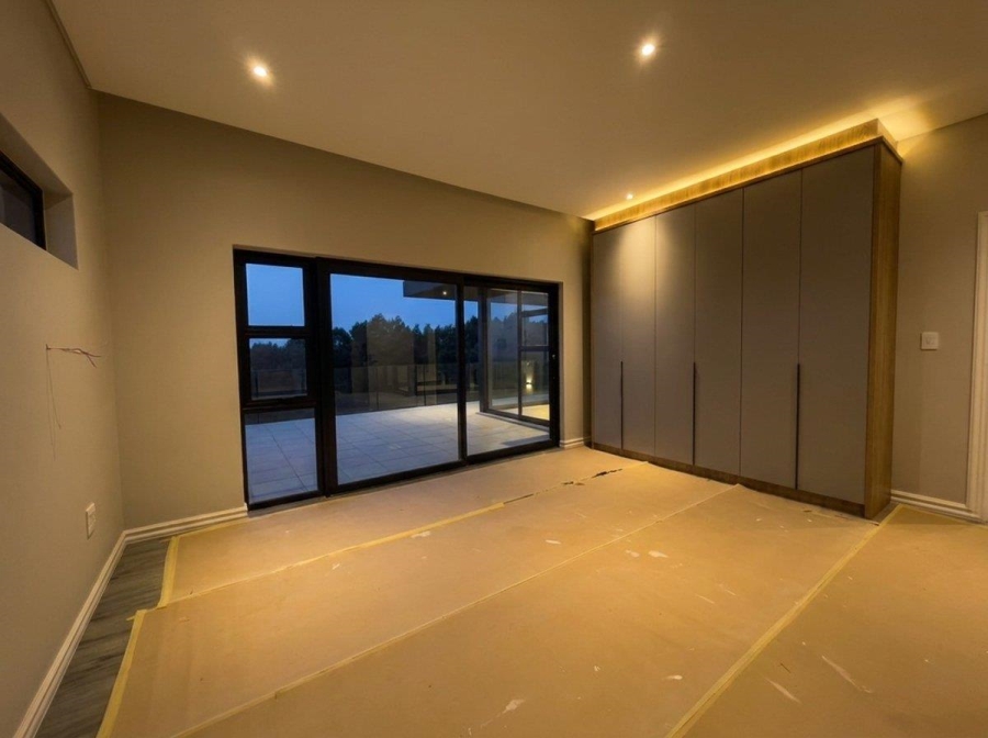 5 Bedroom Property for Sale in Eye of Africa Gauteng