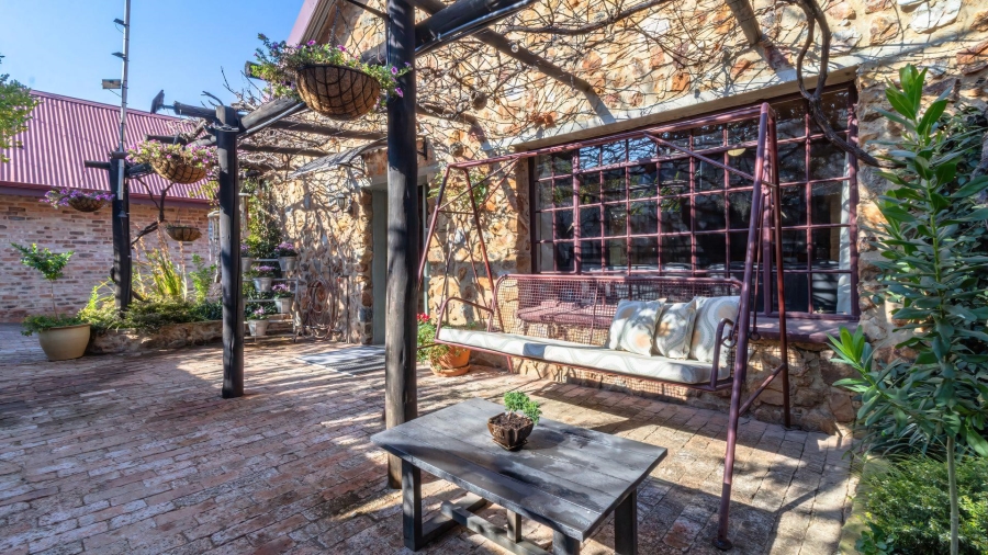 4 Bedroom Property for Sale in Vaaloewer Gauteng