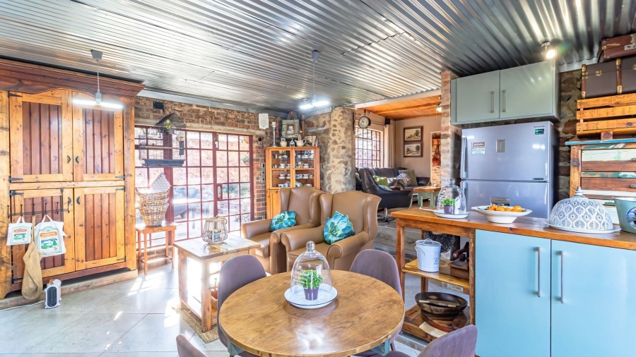4 Bedroom Property for Sale in Vaaloewer Gauteng
