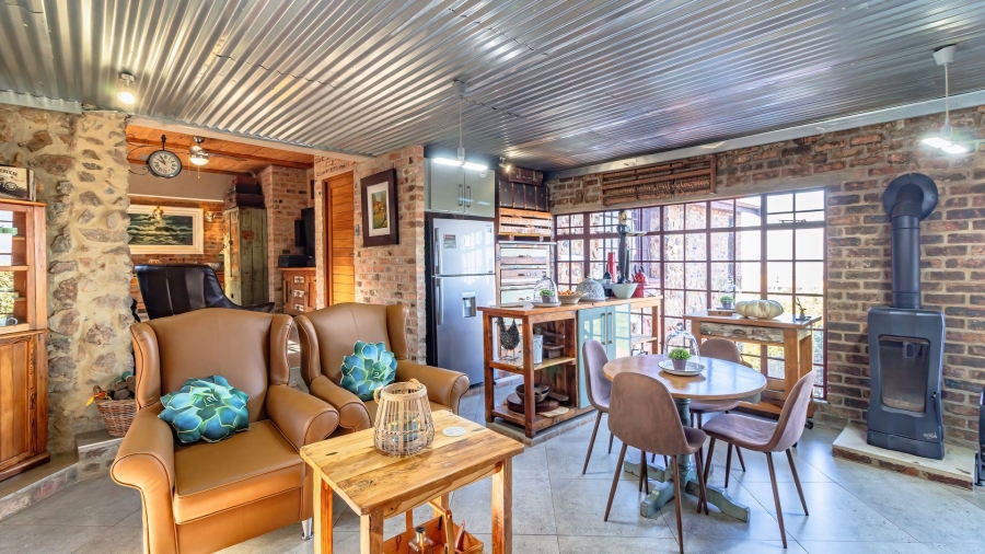 4 Bedroom Property for Sale in Vaaloewer Gauteng