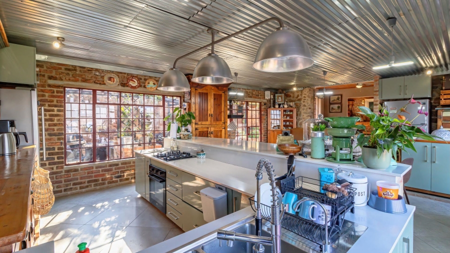 4 Bedroom Property for Sale in Vaaloewer Gauteng