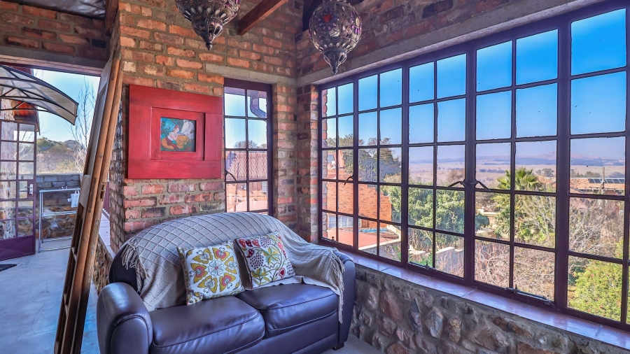 4 Bedroom Property for Sale in Vaaloewer Gauteng