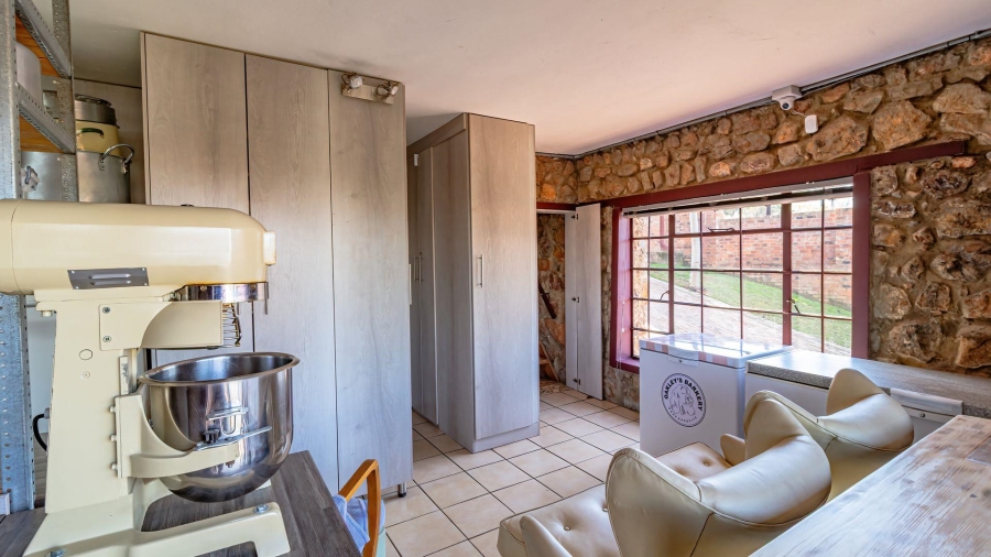 4 Bedroom Property for Sale in Vaaloewer Gauteng