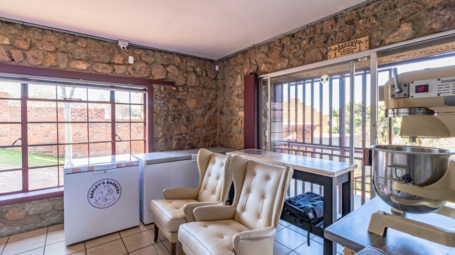 4 Bedroom Property for Sale in Vaaloewer Gauteng