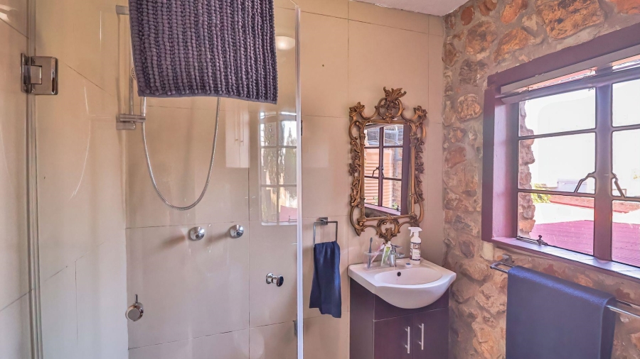 4 Bedroom Property for Sale in Vaaloewer Gauteng