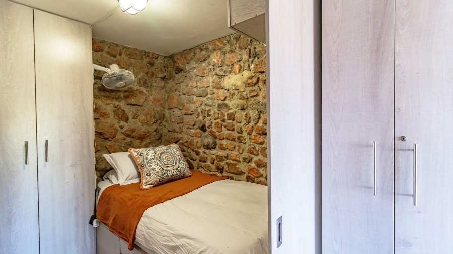 4 Bedroom Property for Sale in Vaaloewer Gauteng