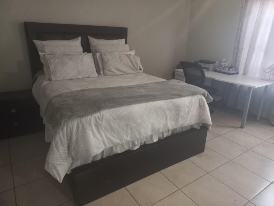3 Bedroom Property for Sale in Buhle Park Gauteng