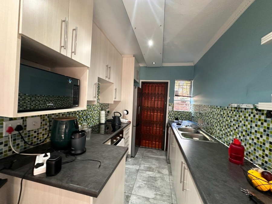 To Let 3 Bedroom Property for Rent in Wilgeheuwel Gauteng