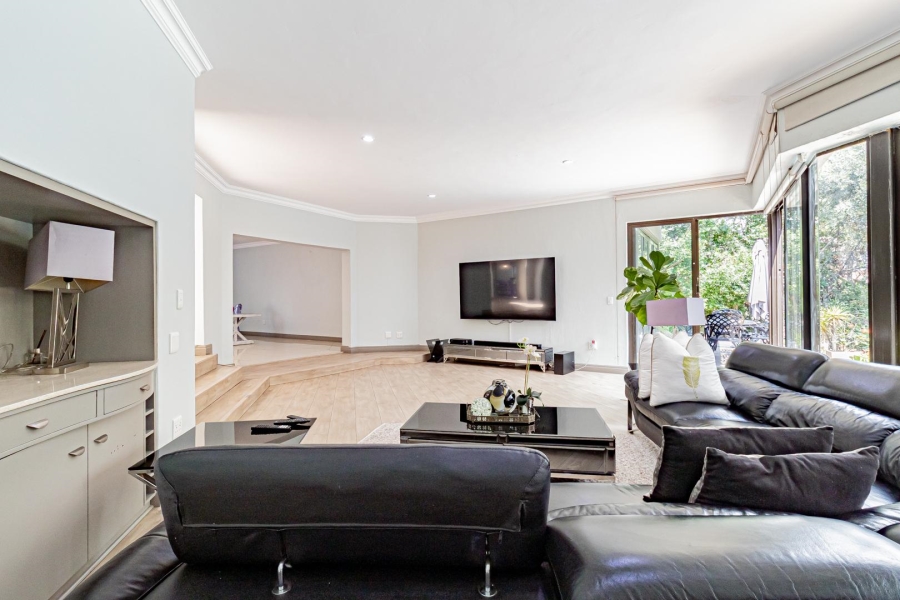 5 Bedroom Property for Sale in Dainfern Golf Estate Gauteng