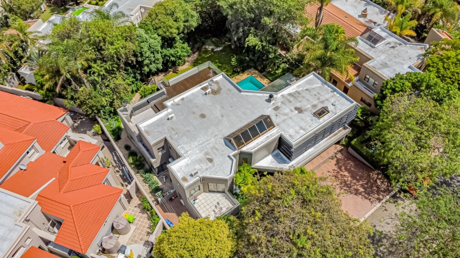 5 Bedroom Property for Sale in Dainfern Golf Estate Gauteng