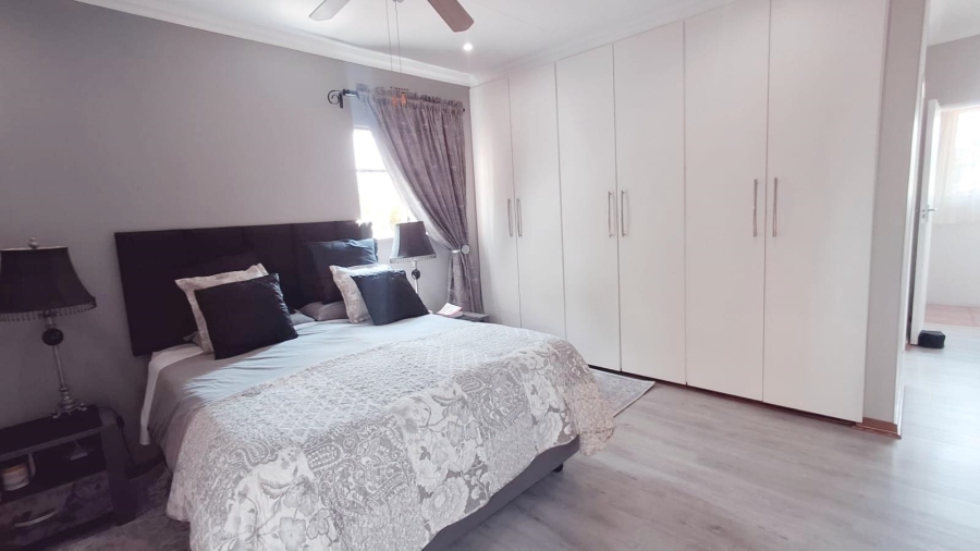 4 Bedroom Property for Sale in Birch Acres Gauteng