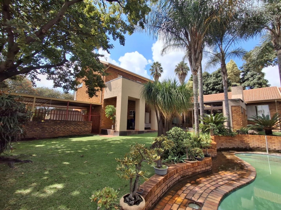 4 Bedroom Property for Sale in Birch Acres Gauteng