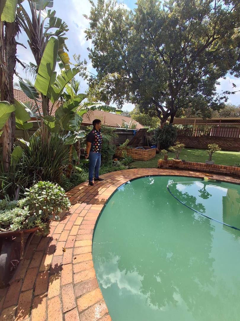 4 Bedroom Property for Sale in Birch Acres Gauteng