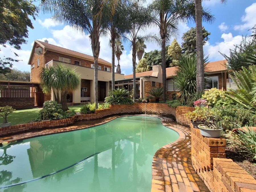 4 Bedroom Property for Sale in Birch Acres Gauteng