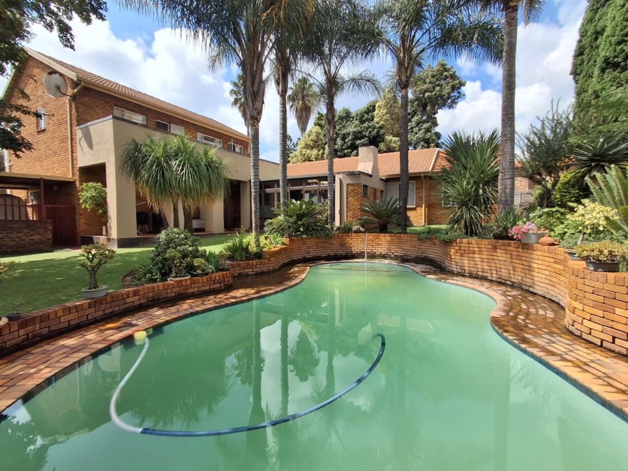 4 Bedroom Property for Sale in Birch Acres Gauteng