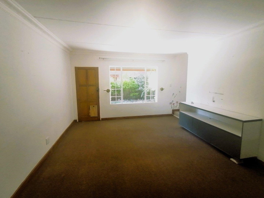 2 Bedroom Property for Sale in Annlin Gauteng