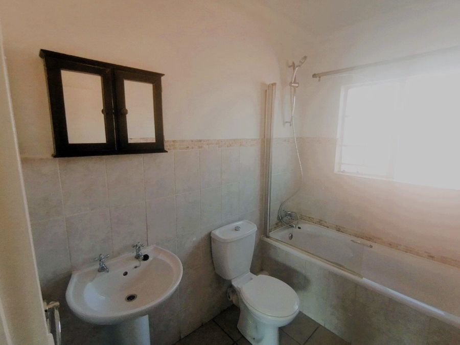2 Bedroom Property for Sale in Annlin Gauteng