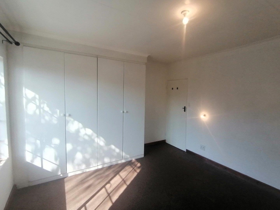 2 Bedroom Property for Sale in Annlin Gauteng