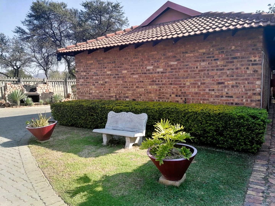 2 Bedroom Property for Sale in Annlin Gauteng