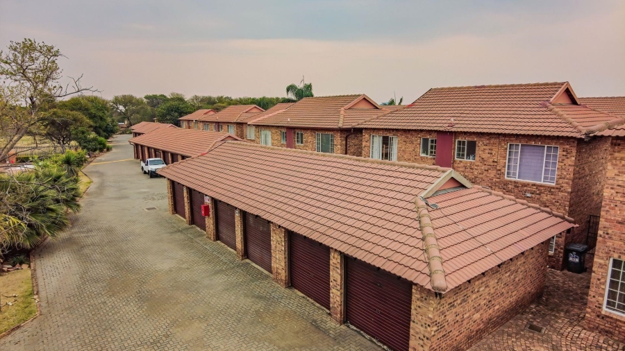 2 Bedroom Property for Sale in Annlin Gauteng