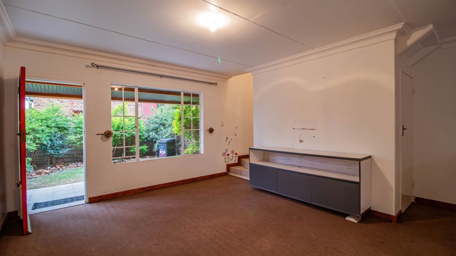 2 Bedroom Property for Sale in Annlin Gauteng