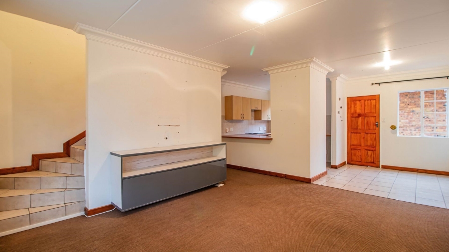 2 Bedroom Property for Sale in Annlin Gauteng