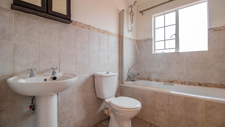 2 Bedroom Property for Sale in Annlin Gauteng