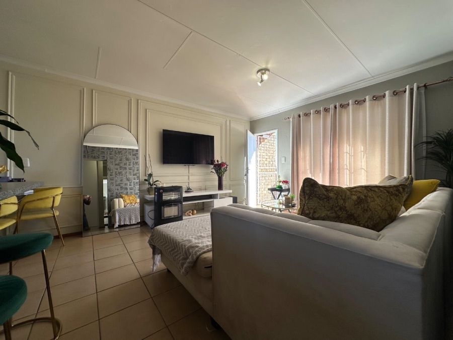 3 Bedroom Property for Sale in Erand Gardens Gauteng