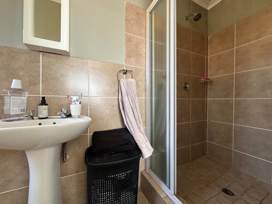 3 Bedroom Property for Sale in Erand Gardens Gauteng