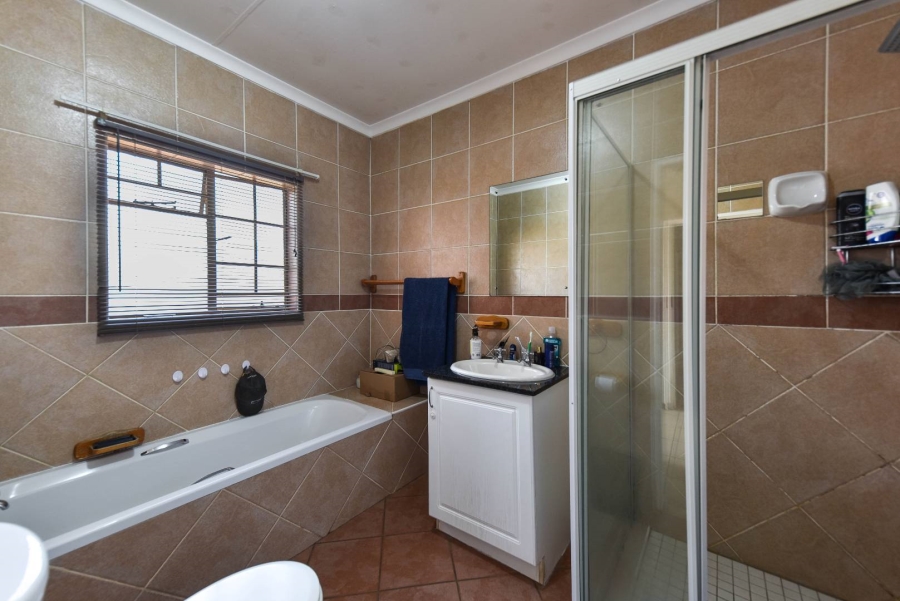 3 Bedroom Property for Sale in Moreleta Park Gauteng