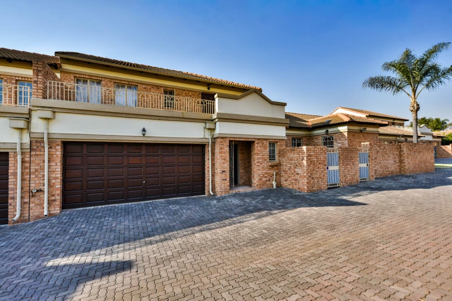 3 Bedroom Property for Sale in Moreleta Park Gauteng