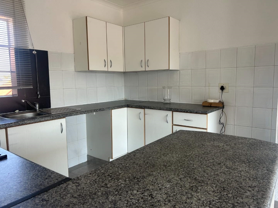 2 Bedroom Property for Sale in Farrarmere Gauteng