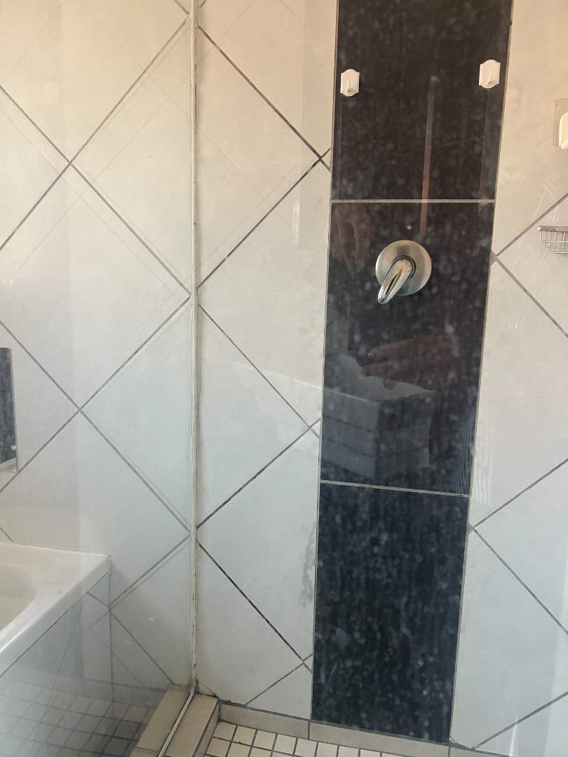 2 Bedroom Property for Sale in Farrarmere Gauteng